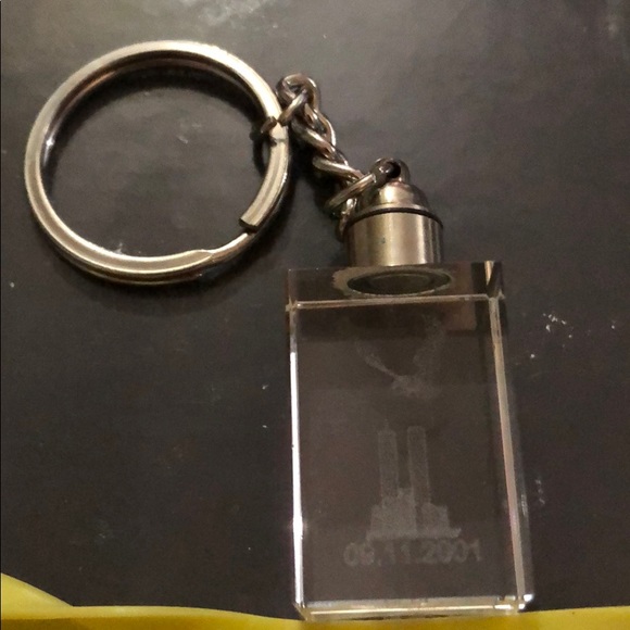 Liberty Bear & Bonus 9-11 Keychain - Picture 9 of 11